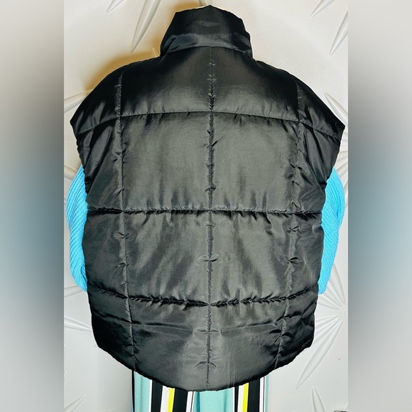 NWT Nike SZ XXL women’s oversized Therma-Fit technology vest, coral/bust 60” - Picture 9 of 16